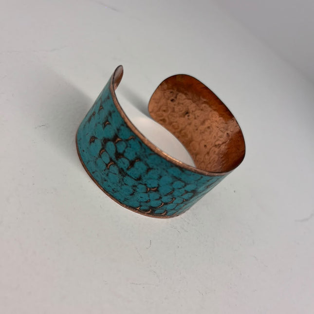 Pulseras de cobre pulido
